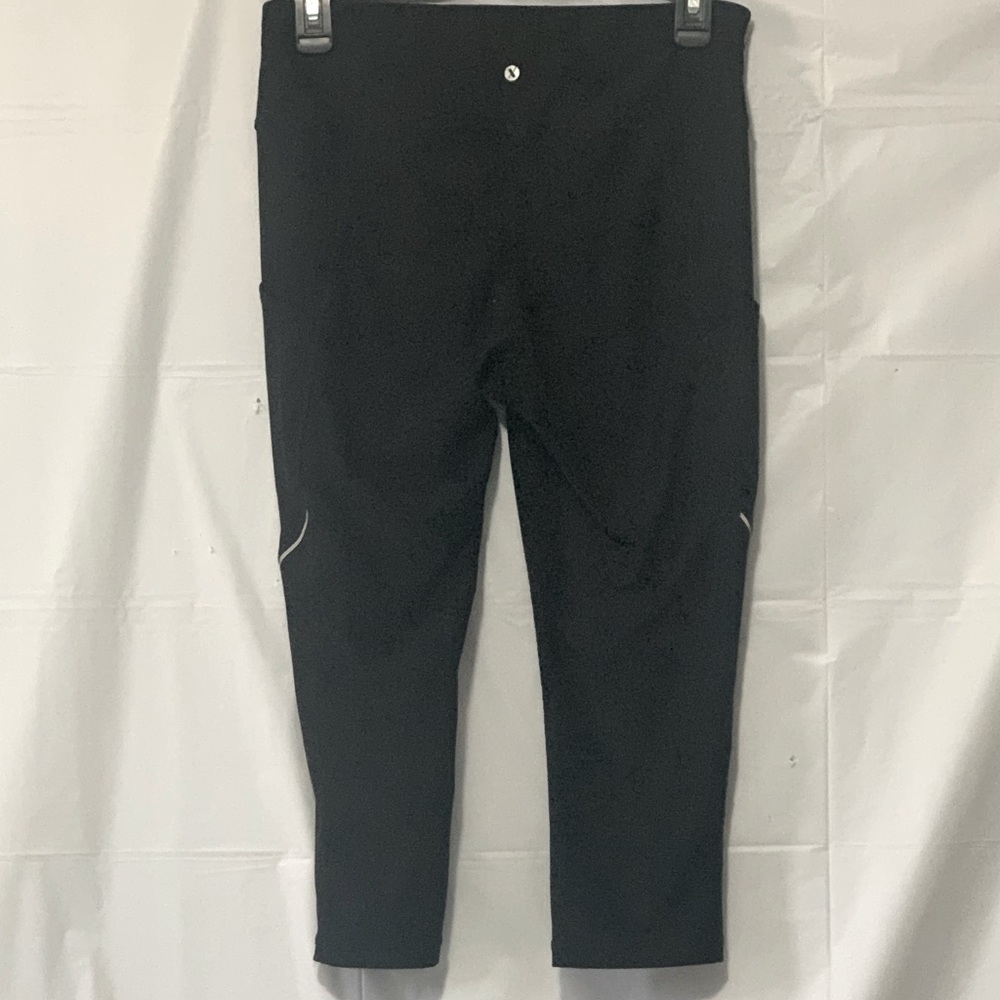 Xhileration Medium Exercise 7/8 Length Leggings w Pockets
